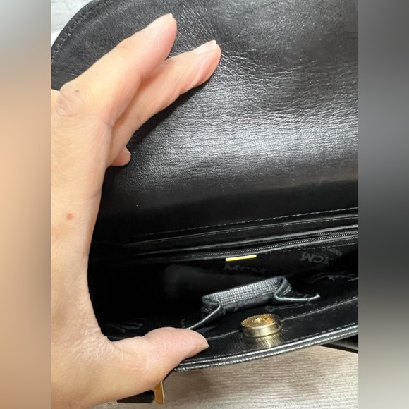 MCM Mini Bucket - Picture 9 of 9